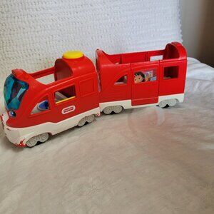 Fisher Price Little People Friendly Passenger Sounds Train 2016 Engine & Car
